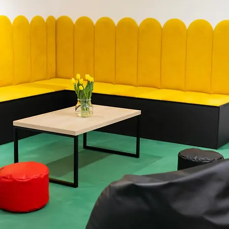 Ds Za Kolumnami Хостел *