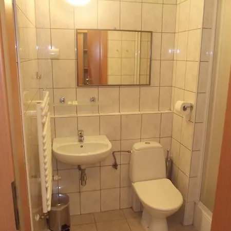 Hostal Ds Za Kolumnami *