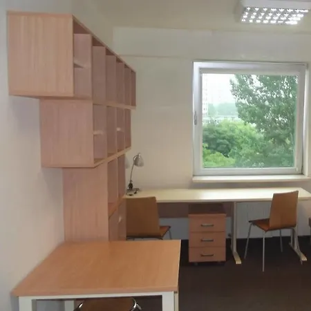 Ds Za Kolumnami Auberge de jeunesse *