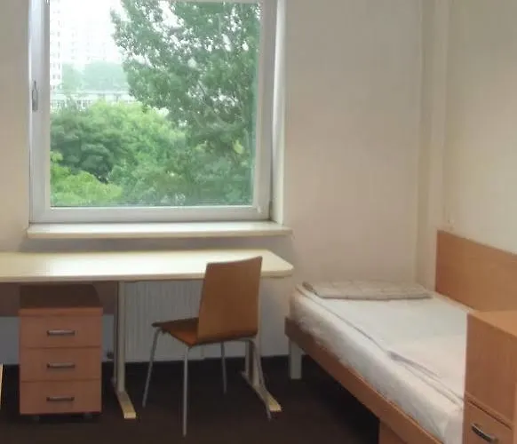 Ds Za Kolumnami * Краков