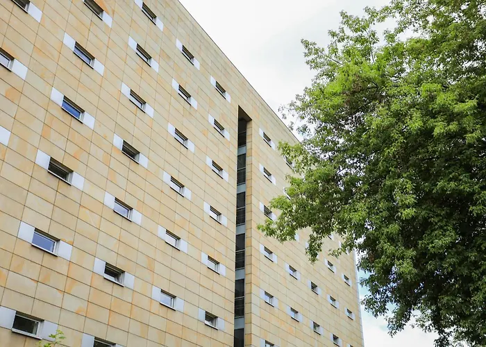 Ds Za Kolumnami Hostel